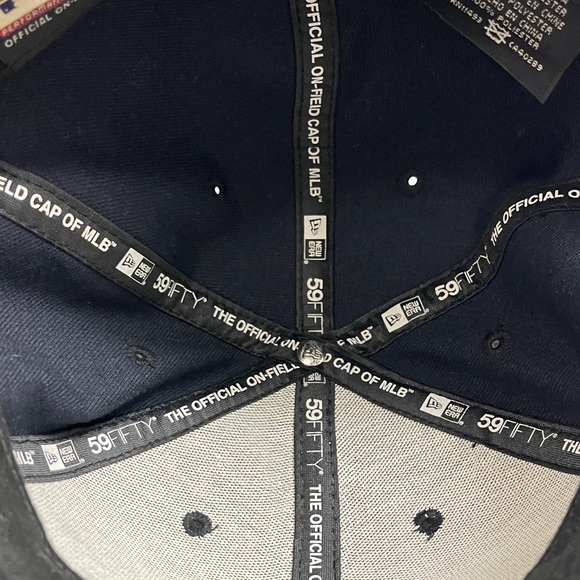 New Era Navy NY Logo Cap with World Series Patch - Picture 8 of 9